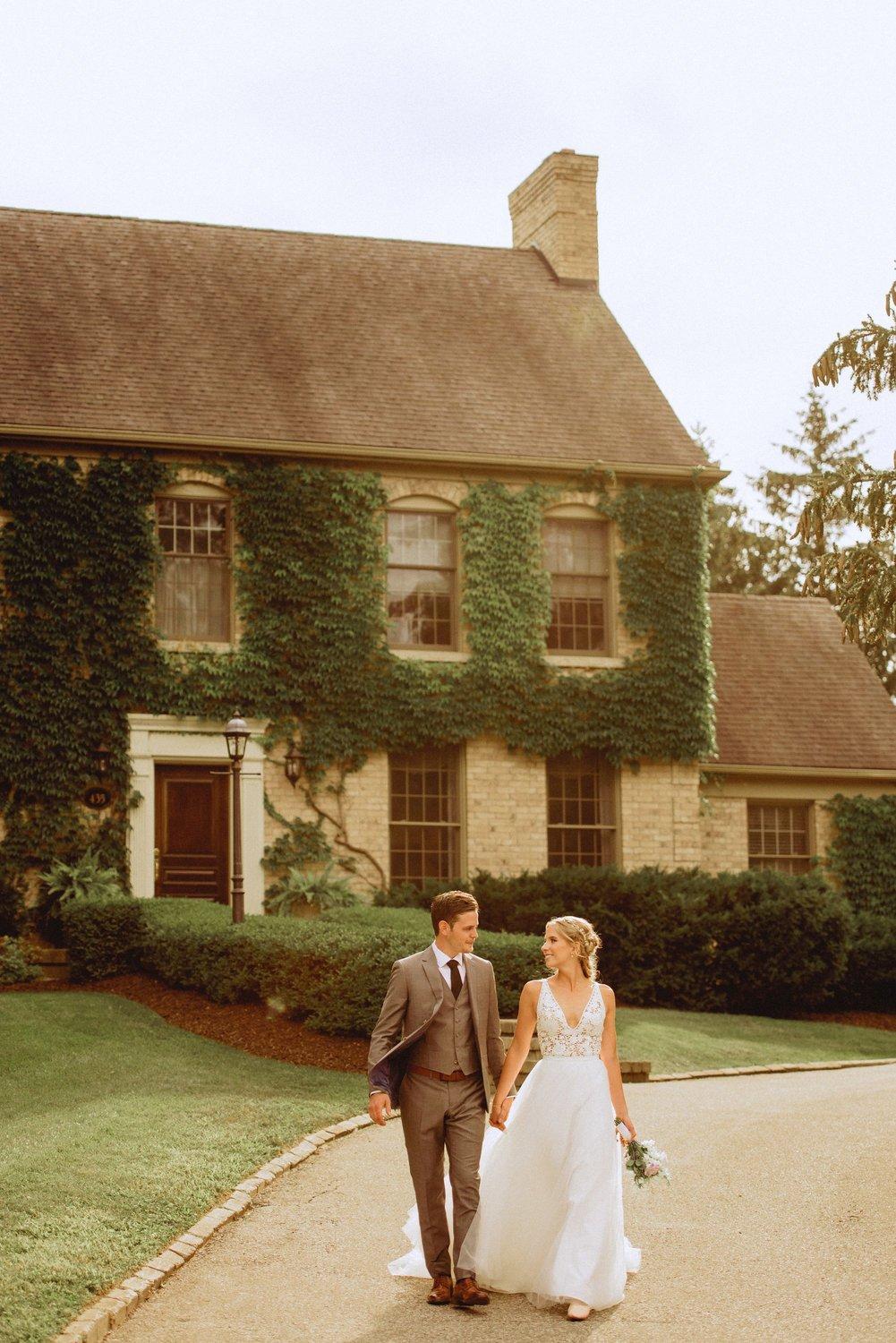 carousel-hero-element image-17