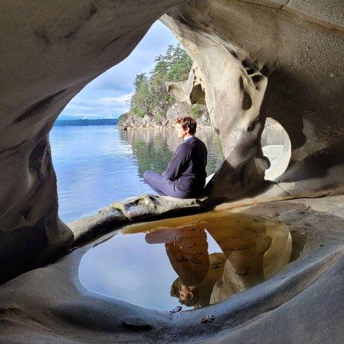 mobile - carousel-hero-element image-2