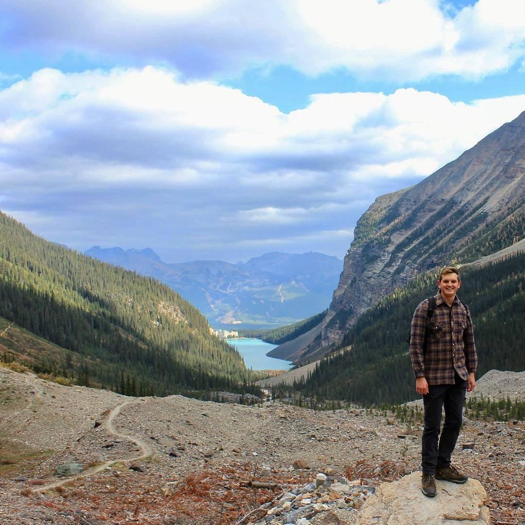 carousel-hero-element image-7